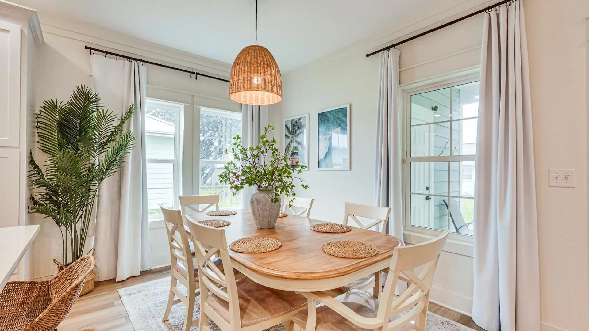 Chic Panama City Beach Home, Walk To Laguna Beach! بيت للعطل